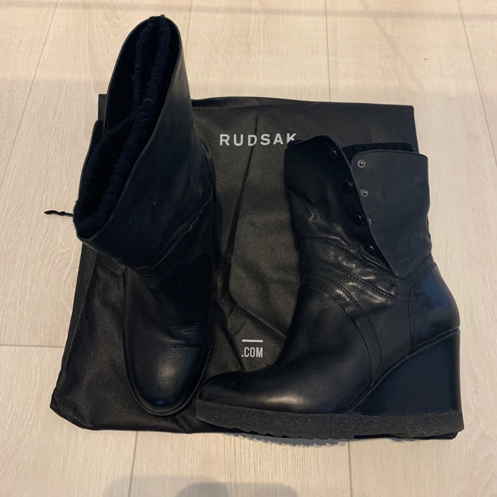 RUDSAK leather wedge boots
